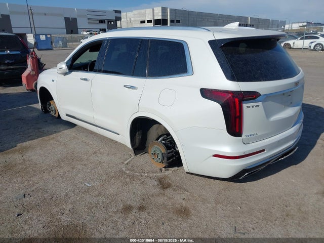 2020 CADILLAC XT6 1GYKPERS2LZ101184 Photo 2