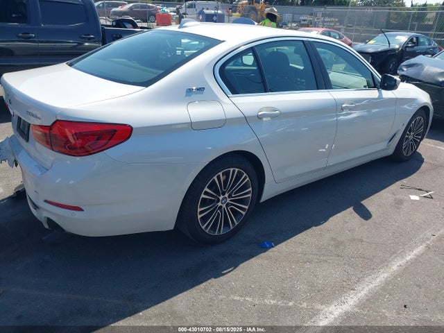WBAJA9C56KB253941 BMW 530e