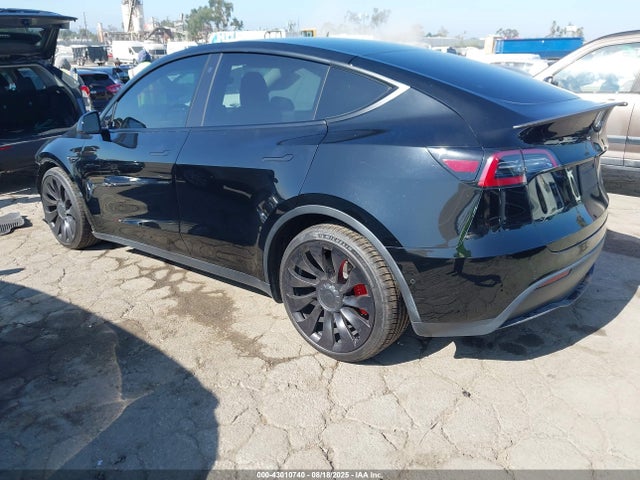 2022 TESLA MODEL Y 7SAYGDEF0NF403779 Photo 2