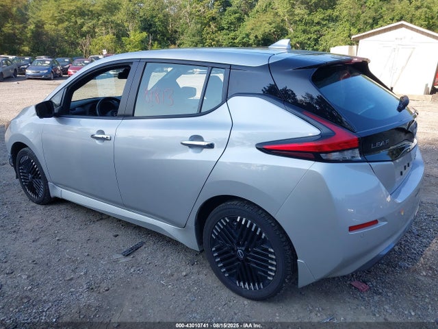 Nissan Leaf 2023 1N4CZ1CV2PC552386 Image 3