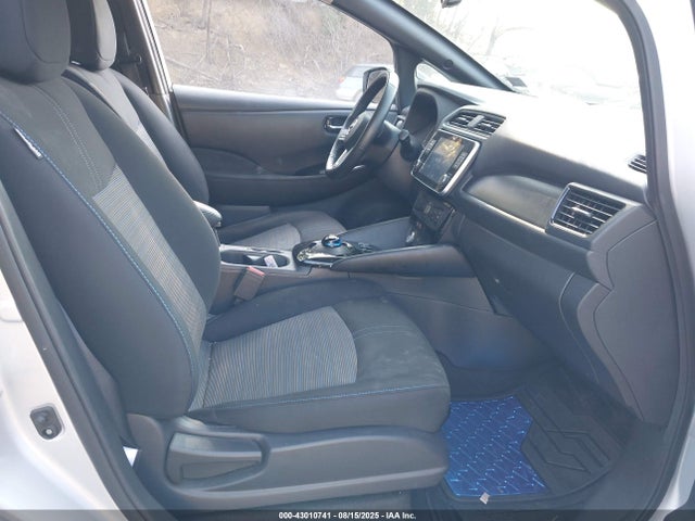 Nissan Leaf 2023 1N4CZ1CV2PC552386 Image 5