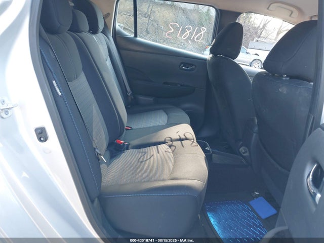 Nissan Leaf 2023 1N4CZ1CV2PC552386 Image 8