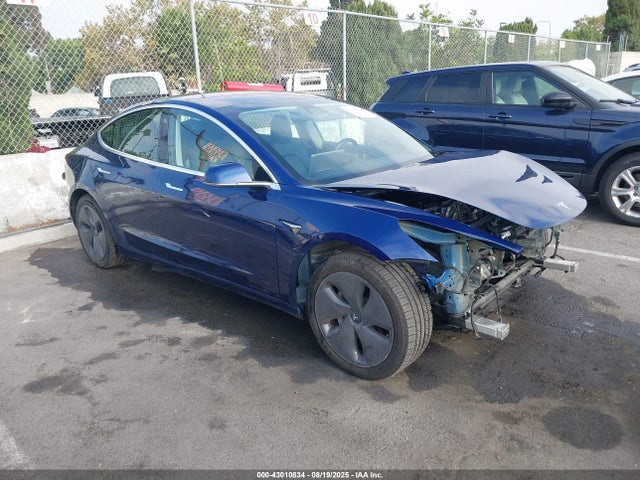 2018 TESLA MODEL 3 5YJ3E1EB5JF130776 Photo 0