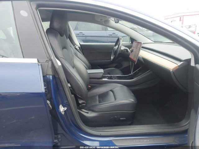 2018 TESLA MODEL 3 5YJ3E1EB5JF130776 Photo 4