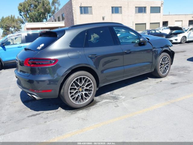 2017 PORSCHE MACAN WP1AB2A54HLB13947 Photo 3