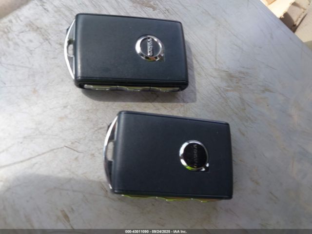 2023 VOLVO XC40 RECHARGE PURE ELECTRIC YV4ED3UL4P2090667 Photo 10