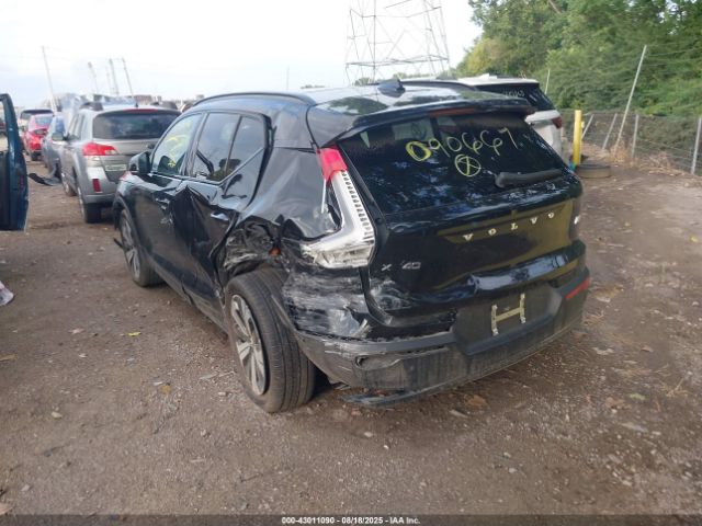 2023 VOLVO XC40 RECHARGE PURE ELECTRIC YV4ED3UL4P2090667 Photo 2