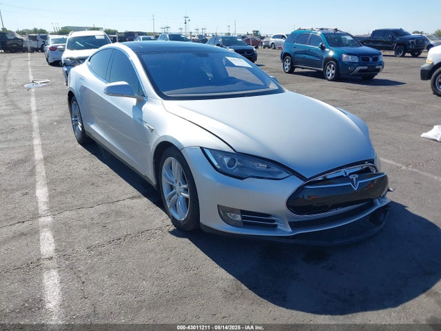 2013 TESLA MODEL S 5YJSA1CN8DFP12993 Photo 0