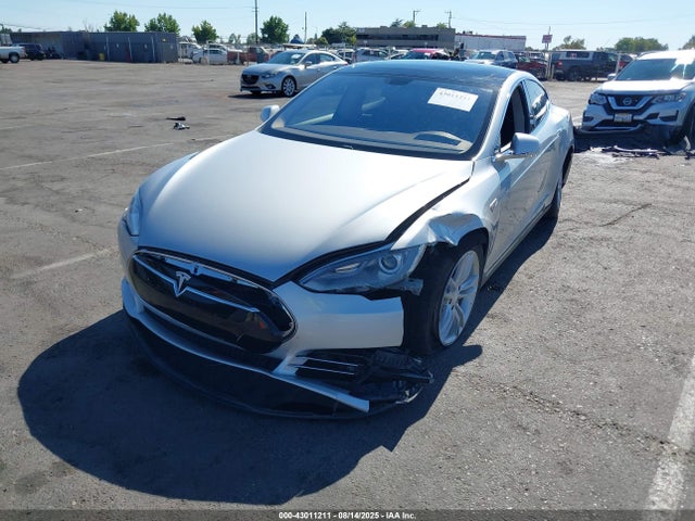 2013 TESLA MODEL S 5YJSA1CN8DFP12993 Photo 1