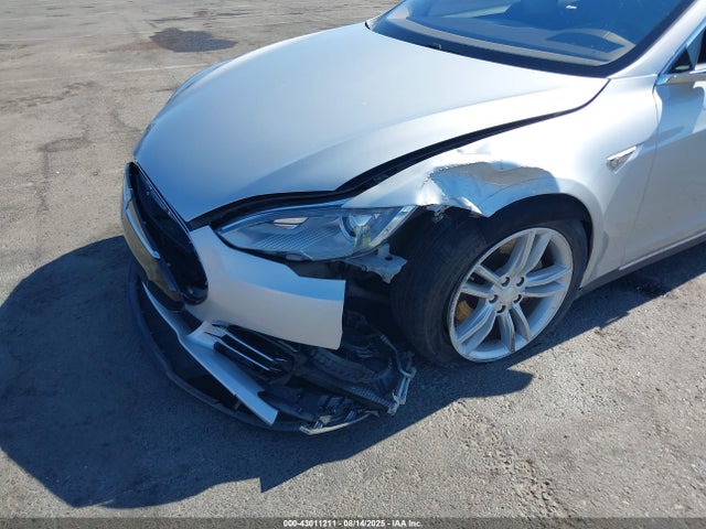2013 TESLA MODEL S 5YJSA1CN8DFP12993 Photo 5