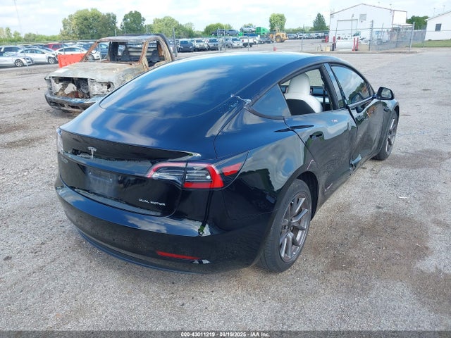2023 TESLA MODEL 3 5YJ3E1EB2PF616468 Photo 3