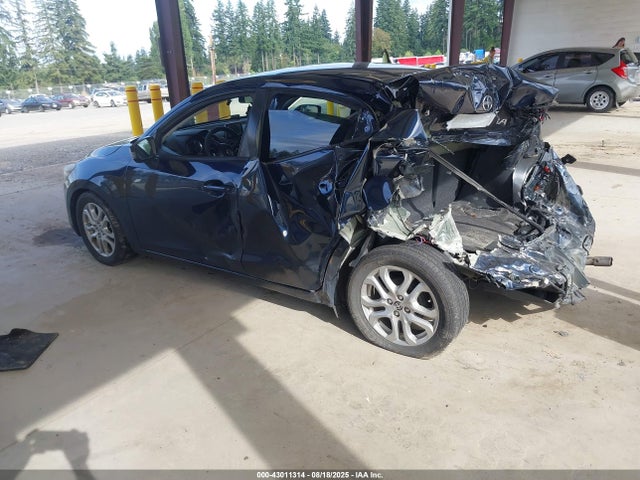 3MYDLBZV5GY137830 Scion p5v