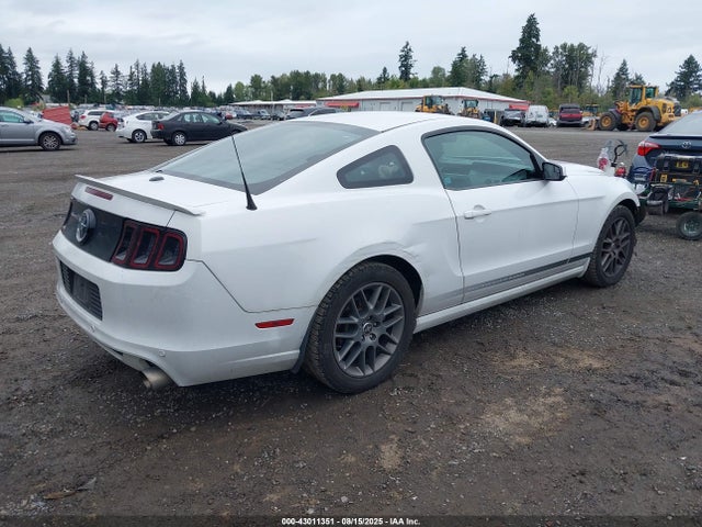 1ZVBP8AM6E5271219 Ford 2014