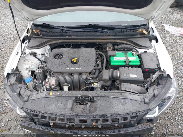 Hyundai Elantra 2017 5NPD84LF8HH044022 Image 10