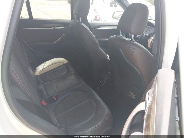 WBXHU7C31J5L08808 BMW X1