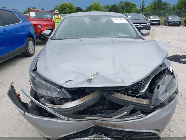 1C3CCCEG1FN547452 Chrysler 200