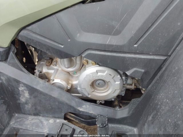 2019 CAN-AM OUTLANDER MAX 3JBLMAR42KJ001605 Photo 7