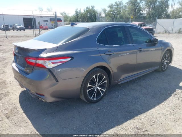 2020 TOYOTA CAMRY 4T1G11AK6LU306047 Photo 3