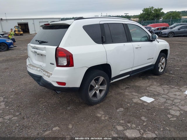 1C4NJDEBXGD725001 Jeep 2016