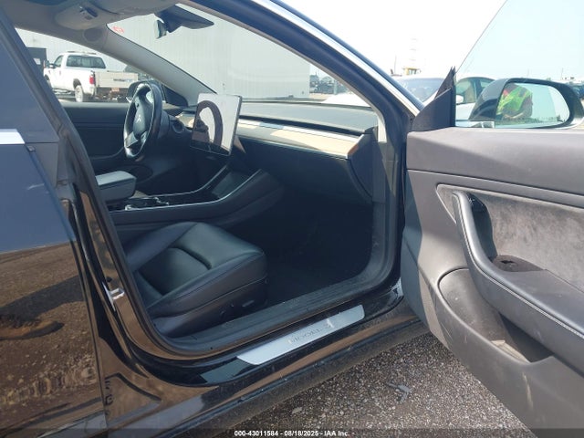 Tesla 2019 2019 5YJ3E1EA9KF394639 Image 5