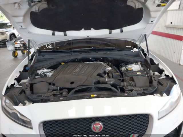 2020 JAGUAR F-PACE SADCM2FV8LA641397 Photo 9