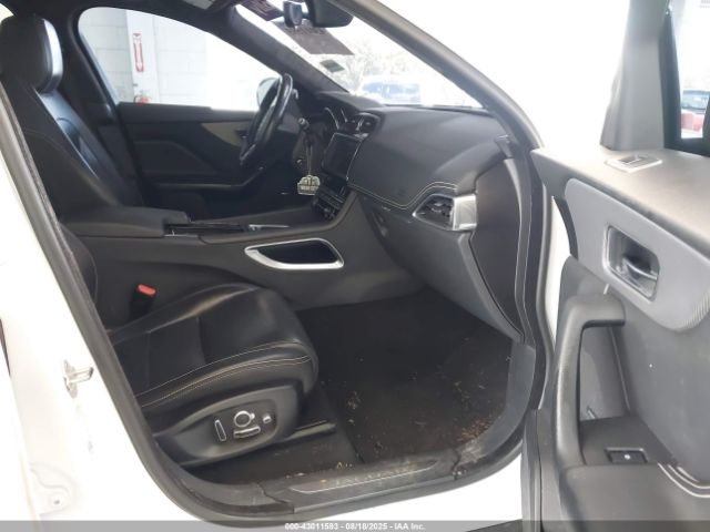 2020 JAGUAR F-PACE SADCM2FV8LA641397 Photo 4