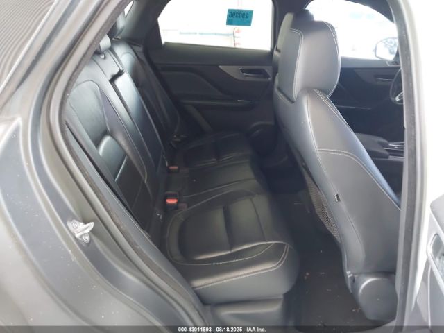 2020 JAGUAR F-PACE SADCM2FV8LA641397 Photo 7