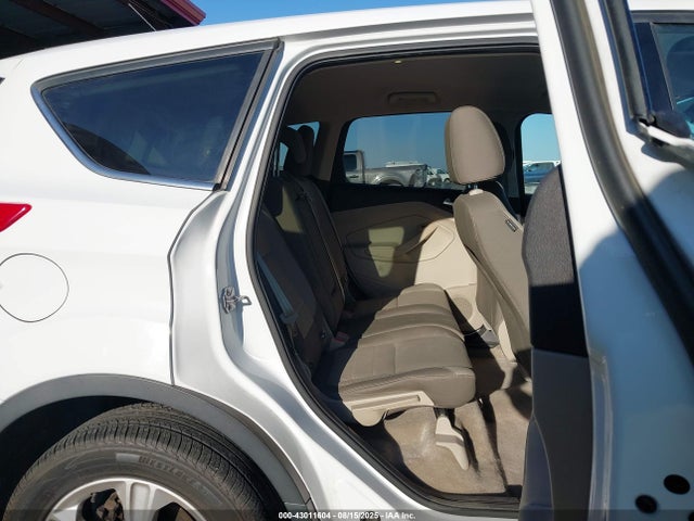 1FMCU9GX7GUB07490 Ford 2016