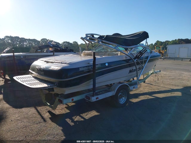 Продажа на аукционе авто 1999 Mastercraft Maristar 210, vin: MBCJULR4E999, номер лота: 43011607