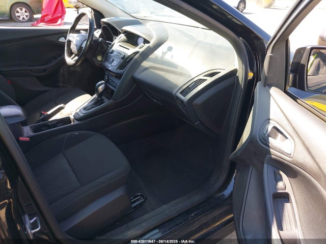 Ford 2016 2016 1FADP3F21GL363185 Image 5