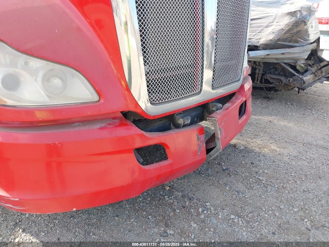 43011731 :رقم المزاد ، 1XKYD49X2HJ180364 vin ، 2017 Kenworth T680 مزاد بيع