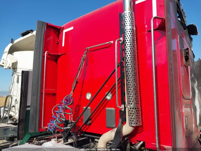 43011731 :رقم المزاد ، 1XKYD49X2HJ180364 vin ، 2017 Kenworth T680 مزاد بيع