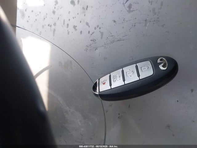 Infiniti 2015 2015 JN1BV7AP3FM345669 Image 11