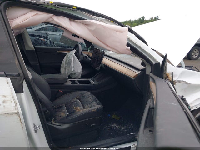 2023 TESLA MODEL Y 7SAYGAEE3PF585485 Photo 4