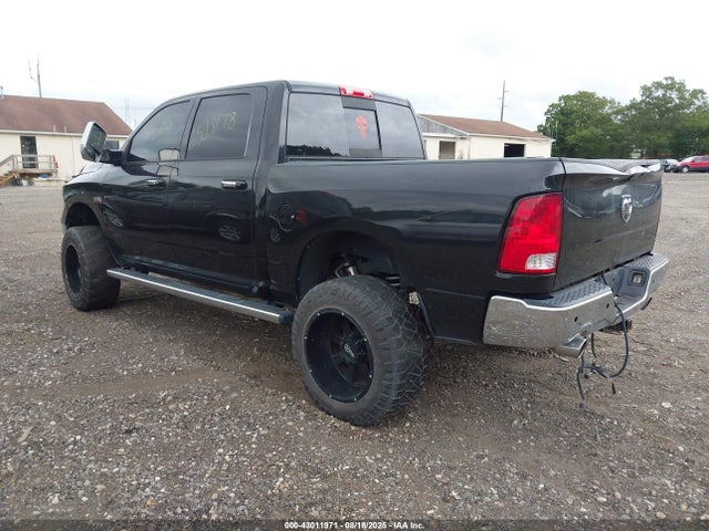 43011971 :رقم المزاد ، 3C6RR7LT6HG793735 vin ، 2017 Ram 1500 Big Horn  4x4 5'7 Box مزاد بيع