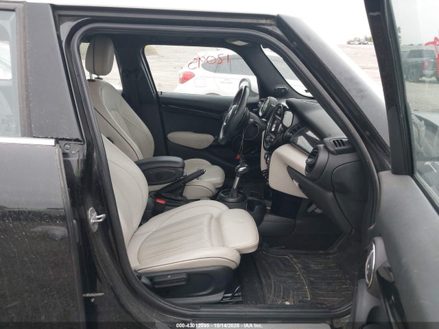WMWXU3C55K2F52001 Mini Hardtop