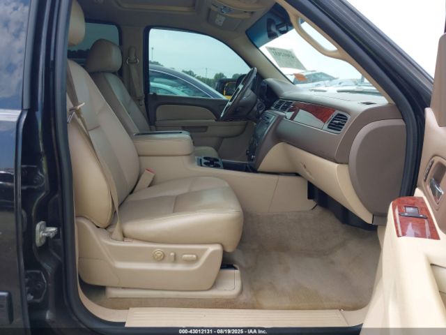 2013 GMC YUKON XL 1500 1GKS2KE70DR375431 Photo 4