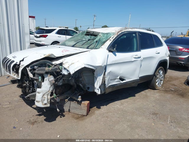 1C4PJLDB0HW523116 Jeep Cherokee Limited Fwd