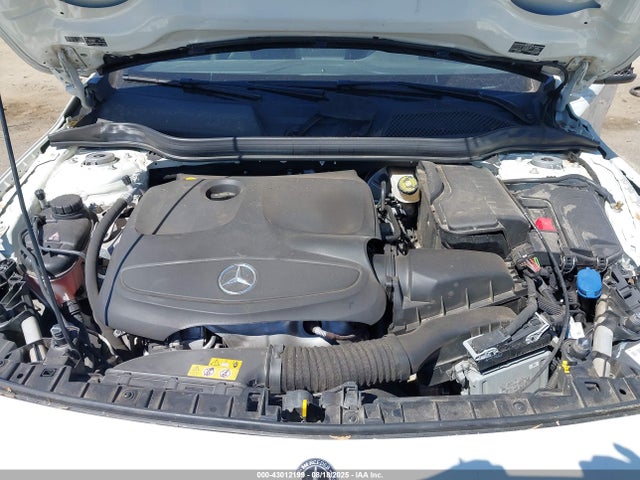 WDCTG4GB6JJ454783 Mercedes-Benz 270