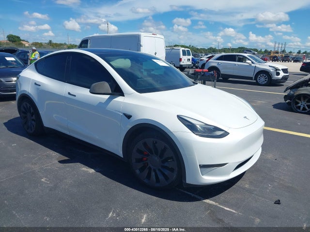 2022 TESLA MODEL Y 7SAYGDEFXNF462757 Photo 0