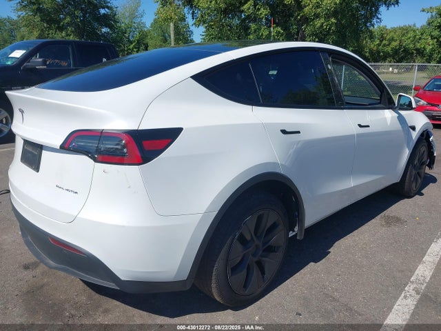 7SAYGDEE4SA337706 Tesla Model Y