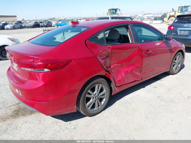 5NPD84LF8HH139843 Hyundai Elantra