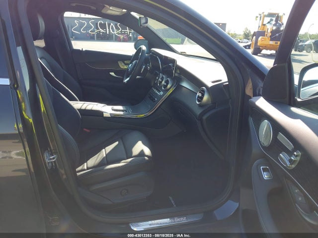 W1N0J8EB4MF888060 Mercedes-Benz m264