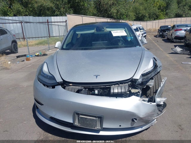 Tesla MODEL 3 2018 5YJ3E1EB9JF073966 Image 12
