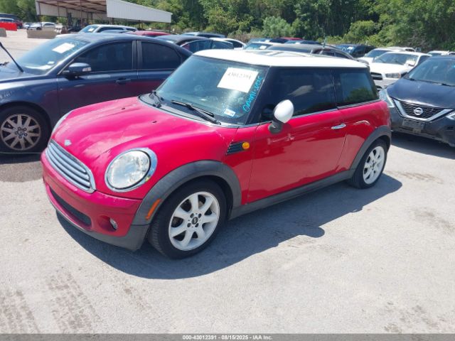 2009 MINI COOPER WMWMF33529TU75568 Photo 1