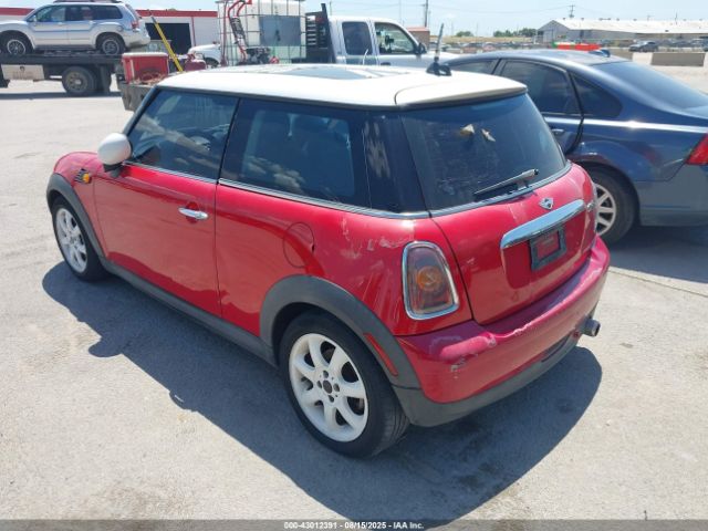 2009 MINI COOPER WMWMF33529TU75568 Photo 2