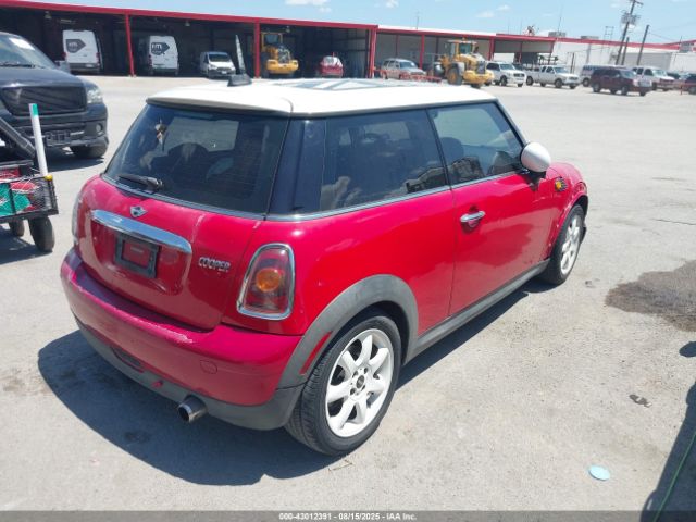 2009 MINI COOPER WMWMF33529TU75568 Photo 3