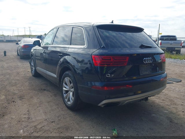 2017 AUDI Q7 WA1LAAF72HD035643 Photo 2