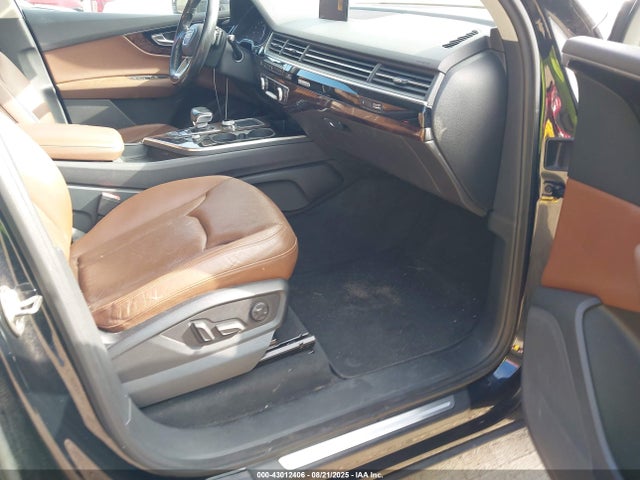 2017 AUDI Q7 WA1LAAF72HD035643 Photo 4