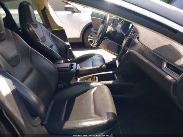 2015 TESLA MODEL S 5YJSA1H49FF082534 Photo 4